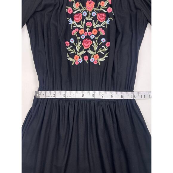 Hollister Size XS Black Floral Embroidered Long‑Sleeve Babydoll Dress - Picture 11 of 13